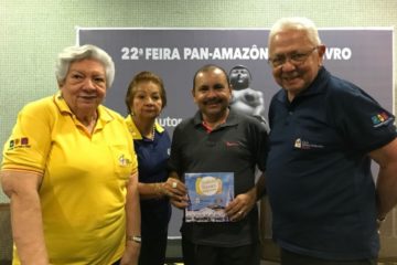 ASSOCIAÇÃO LANÇA LIVRO EM PROL DA CASA